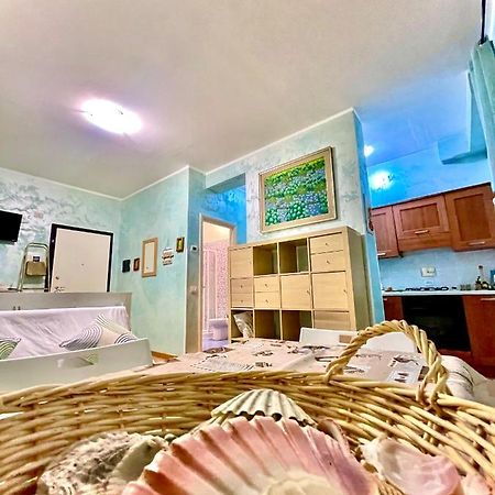Francesca Apartments Ostia エクステリア 写真